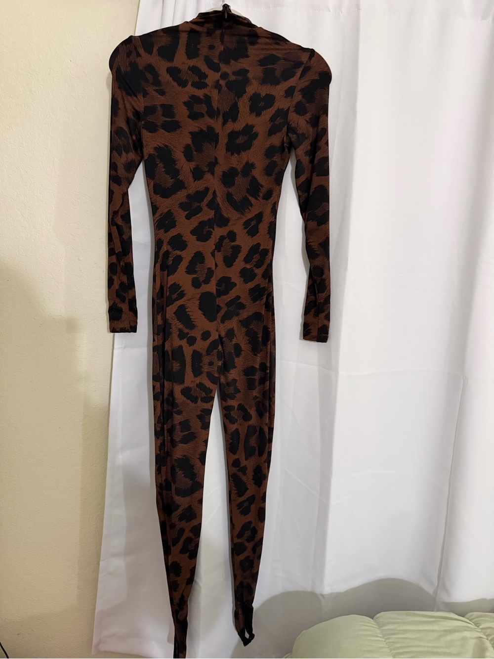 NAKED PRINT STIRRUP JUMPSUIT 🖤 - Picture 4 of 11